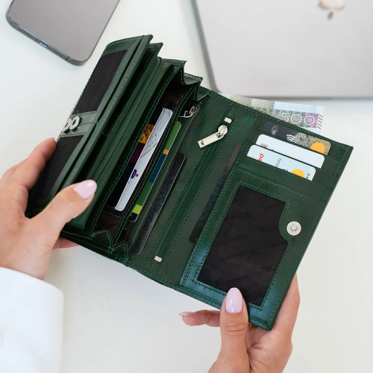 Kochmanski portfel damski zielony skórzany średni na dokumenty z ochroną RFID Flora 3682 (6).jpg