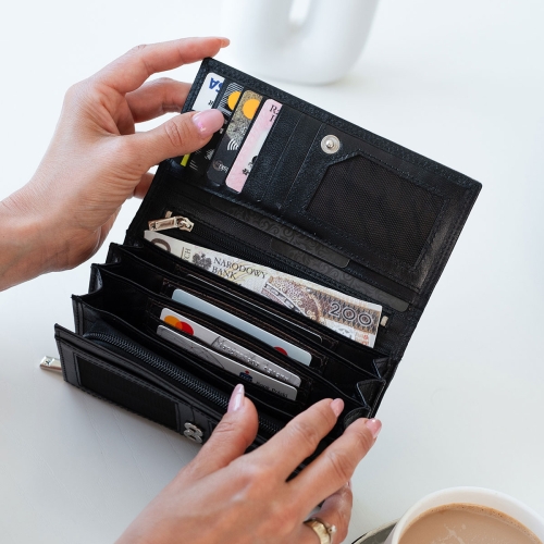 Kochmanski damski portfel skórzany czarny duży na karty dokumenty RFID Mia 3698 (6).jpg