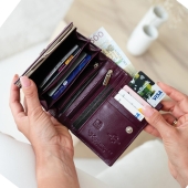 Kochmanski damski portfel śliwkowy skórzany mały na zatrzask z ochroną RFID Bella 3629 (6).jpg