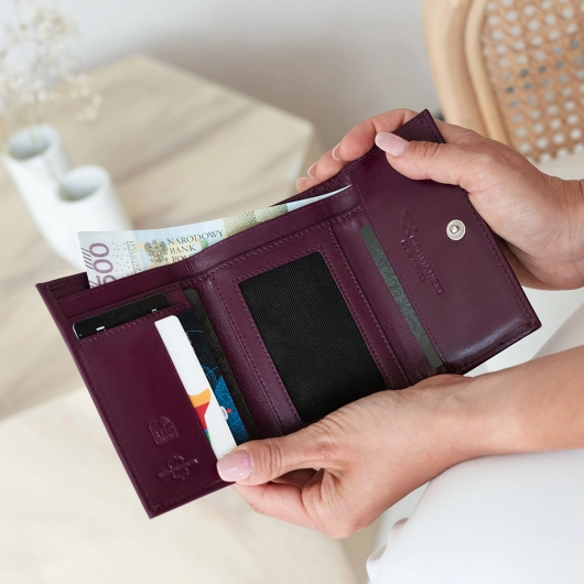 Kochmanski portfel damski na bigiel skórzany śliwkowy portmonetka RFID 3639 (6).jpg