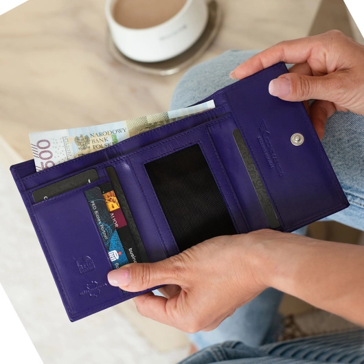 Kochmanski portfel damski na bigiel skórzany fioletowy portmonetka RFID  3641 (6).jpg