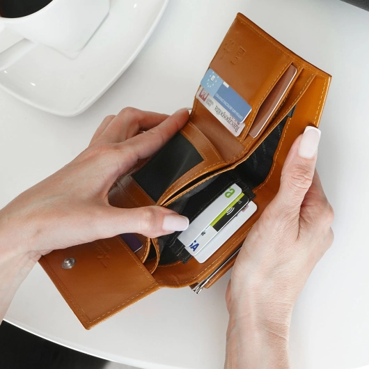 Kochmanski portfel damski na bigiel skórzany brązowy kamel portmonetka RFID 3643 (10).JPG