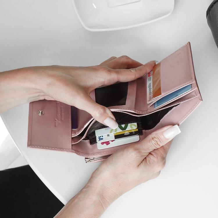 Kochmanski portfel damski na bigiel skórzany różowy pudrowy portmonetka RFID  3645 (10).JPG
