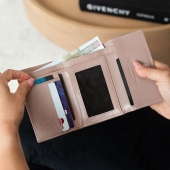 Kochmanski portfel damski na bigiel skórzany beżowy portmonetka RFID  3646 (6).jpg