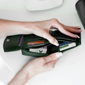 Kochmanski damski portfel zielony skórzany zasuwany na zamek RFID 3662 (11).JPG