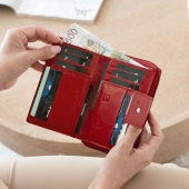 Kochmanski portfel damski średni czerwony skórzany na zamek RFID 3707 (6).jpg
