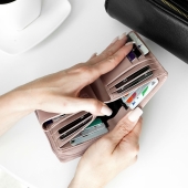 Kochmanski portfel damski średni beżowy skórzany na zamek RFID 3716 (10).JPG