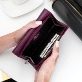 Kochmanski-średni-portfel-damski-na-zamek-skórzany-na-karty-RFID-śliwkowy-Bella-3689-(23).JPG