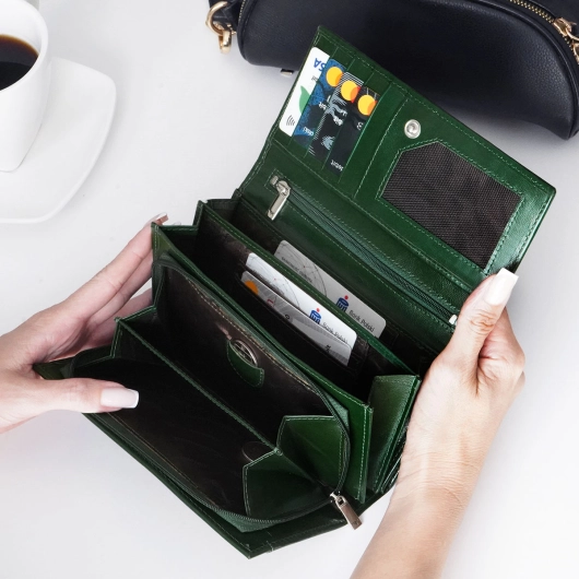 Kochmanski duży damski portfel z dużą ilością kieszeni skórzany zielony RFID Flora 3732 (23).JPG